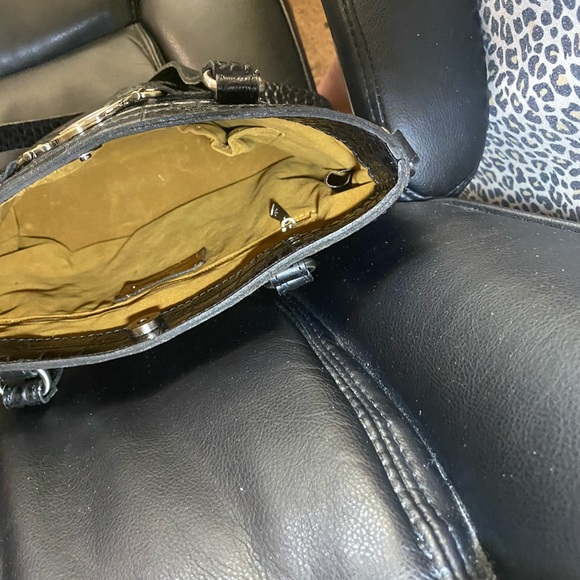 Nice tooled Patricia Nash bag used very little - Picture 6 of 6